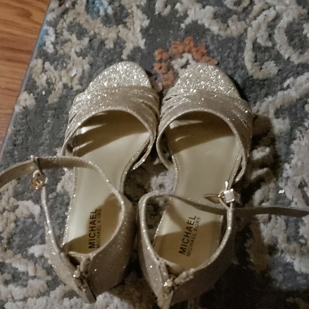 Kids shoes